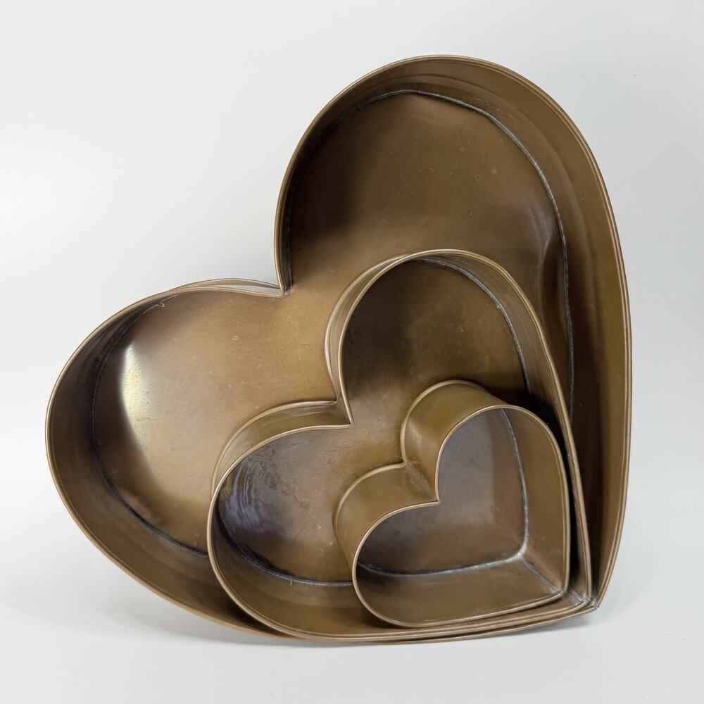 Set 3 Vtg 90s Michael Bonne Solid Copper Heart Cake Pan Shelves 12" 8" 5" Signed